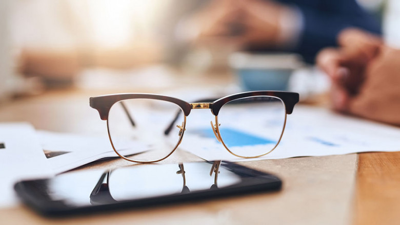 See Clearly: The Ultimate Guide to Reading Glasses
