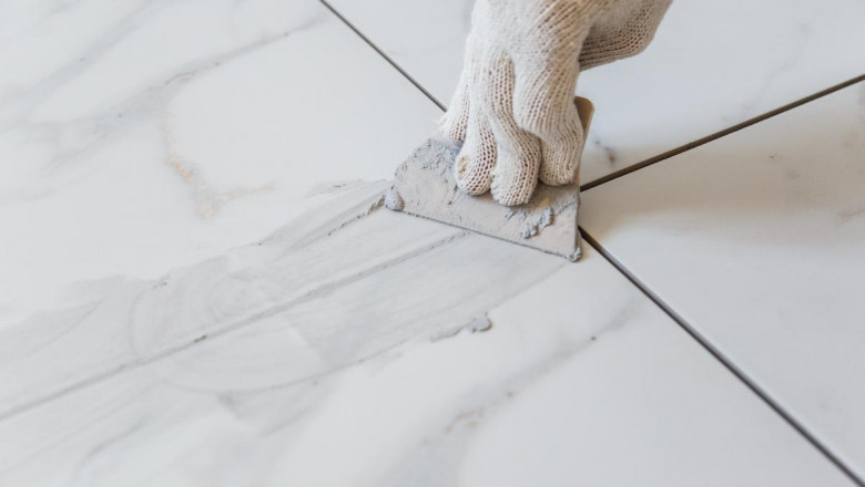 4 Careful Tips to Maintain Your Adhesive Wall Tiles