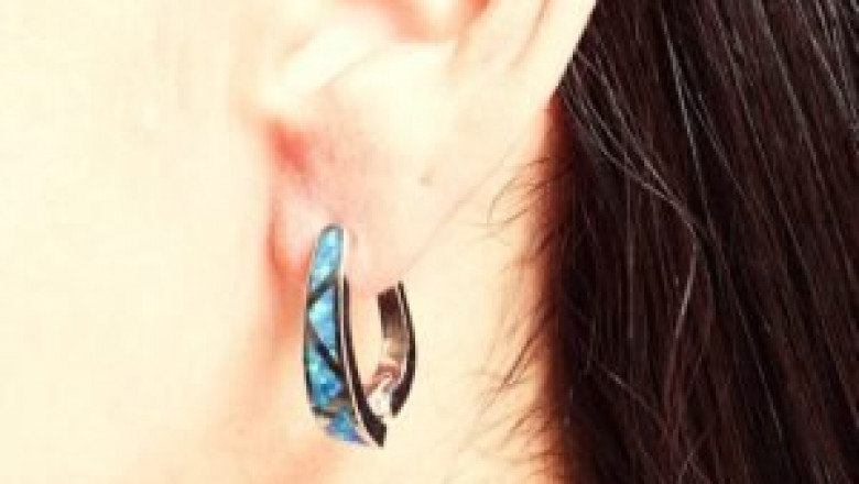 Boucles d'oreilles pendantes élégantes : l'accessoire parfait pour toutes les occasions