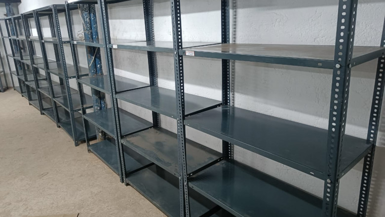 Best Slotted Angle Racks Manufacturers in Delhi: Meeting Industrial Storage Needs