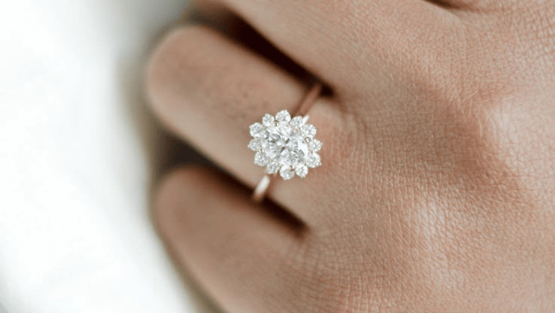 Creating the Perfect Set: Lab Diamond Engagement Rings & Diamond Wedding Bands