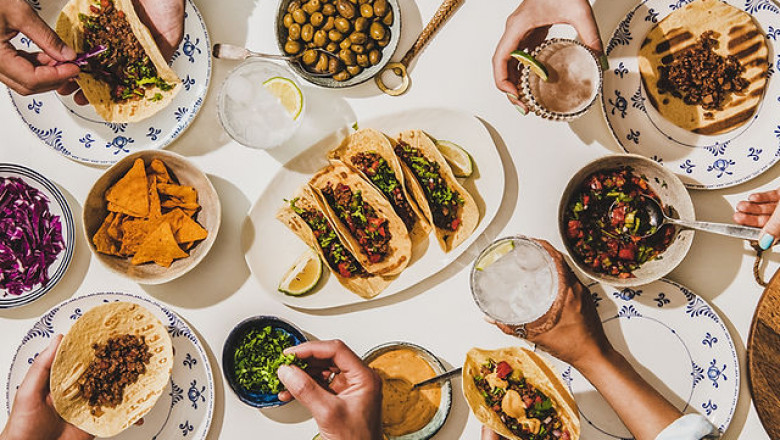 Taco Bar Catering in Miami: The Best Way to Serve Mexican Food at Your Event