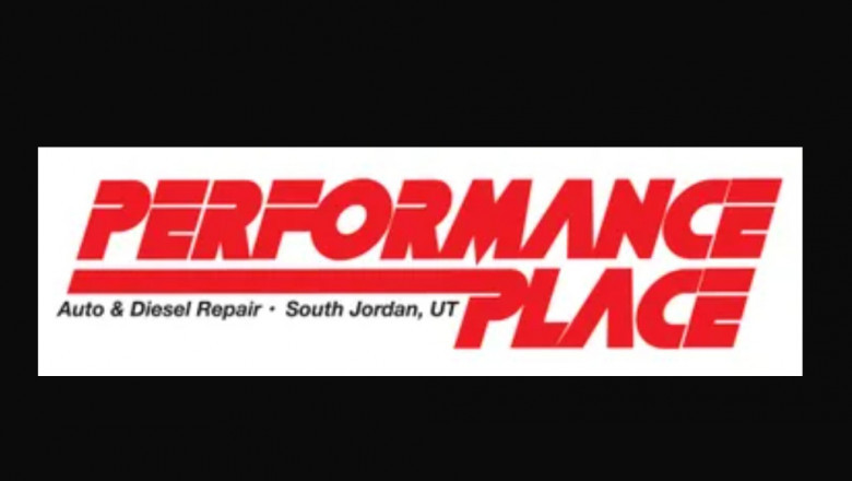 Why Pick Performance Place for Your Upcoming Brake or Oil Change?