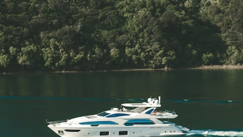 Unforgettable Sailing with ISABELLA 48' Yacht Rental-The Best Silverton & Private 48' Yacht Charter