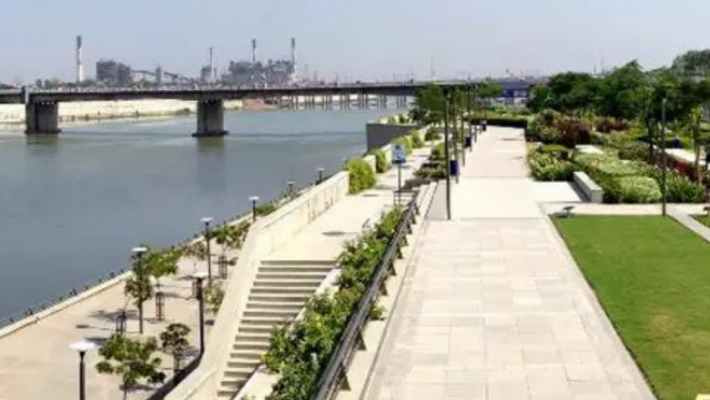 Riverfront Development : Concept to Revitalize River Life & Community