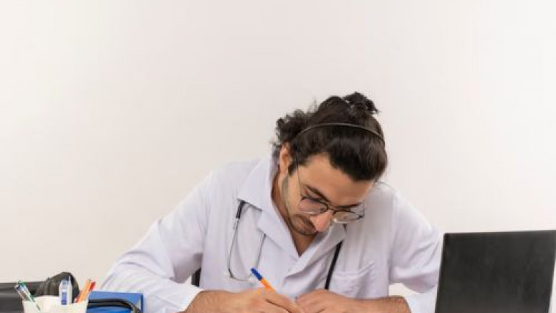 Which is the No 1 Medical College for MBBS?