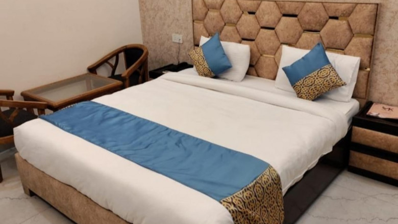 Best deals on hotels near India Expo Mart