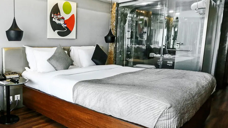 Sea View Hotels in Mumbai | 5-Star Hotel Near Juhu Beach