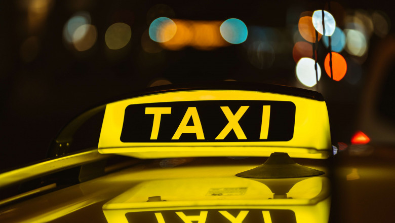 How COU Airport Taxi Services Shape Visitors’ First City Impressions