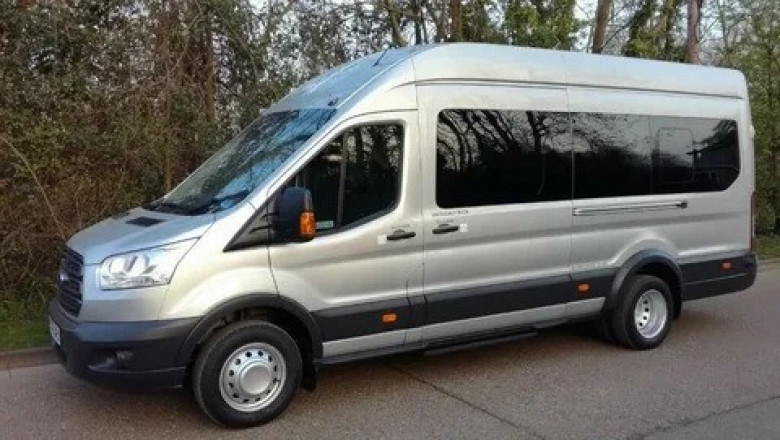 Comfort and Savings with Minibus Hire at Gatwick Airport