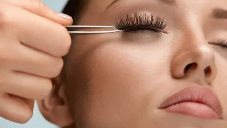 False Eyelashes Market Analysis: How Social Media and Influencers Are Shaping Consumer Buying Behavior