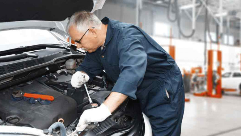 How Much Does a Transmission Rebuild Cost for Your Mercedes-Benz?