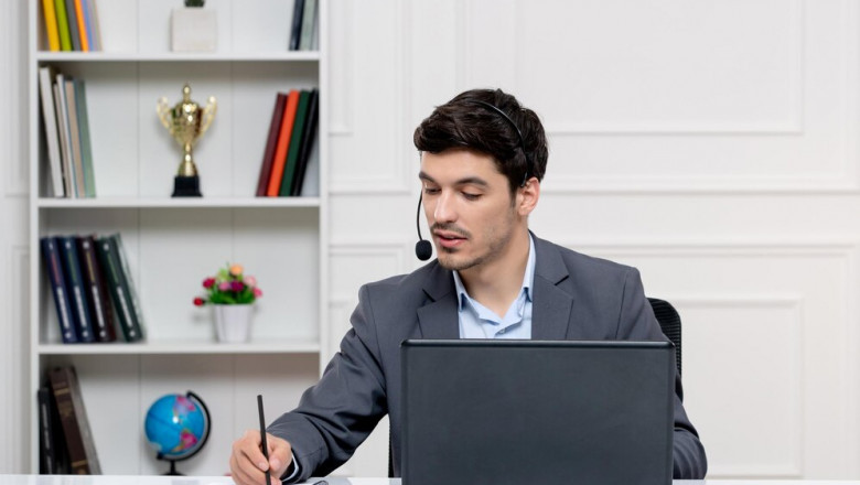 Social Media Services Company