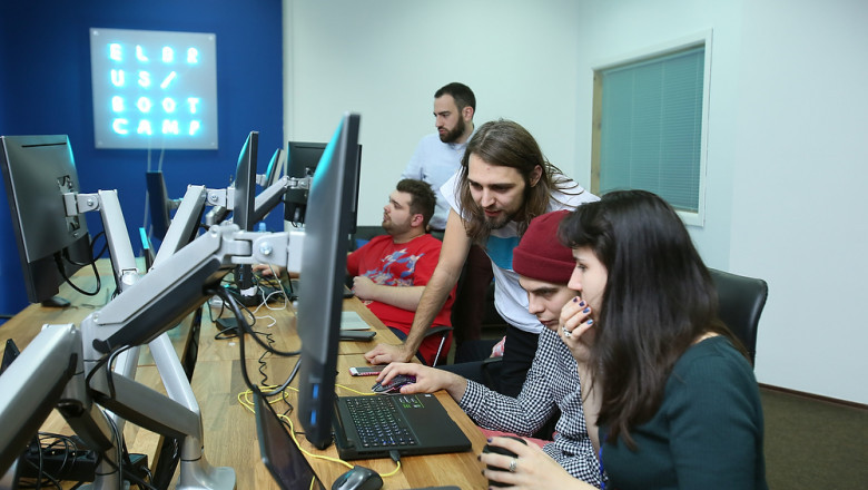 Coding Bootcamp Market Poised to Flourish Due to Growth of Online Learning