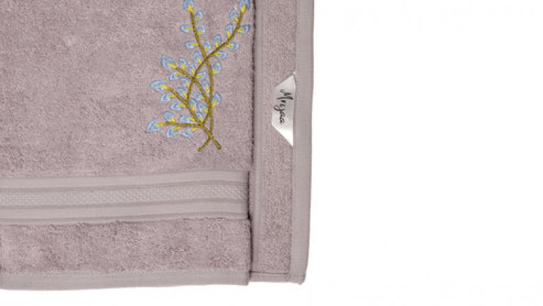 The Natural Luxury of Bamboo Face Towels: Why They Deserve a Spot in Your Bathroom