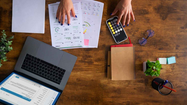 Unique Financial Challenges Faced by eCommerce and Restaurant Accountants