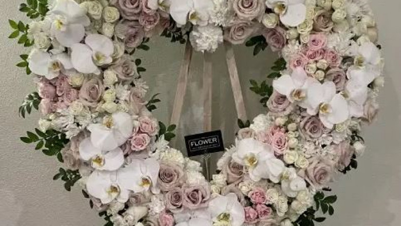 Wrapped Flower Bouquets &amp; Funeral Flowers from the Leading Orange County Florist