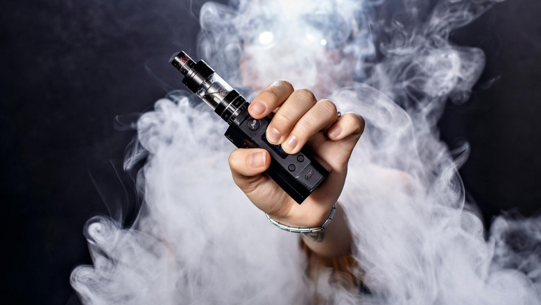 Innovative LED Screen Vape Devices | Track Battery & Settings Easily