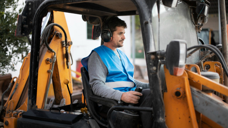 Industrial Vehicles Market 2025: Key Trends, Growth Drivers, and Forecast