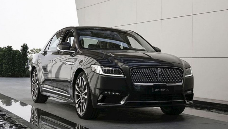Elevate Your Travel Experience with Premium Luxury Chauffeur Service – Famous Drive