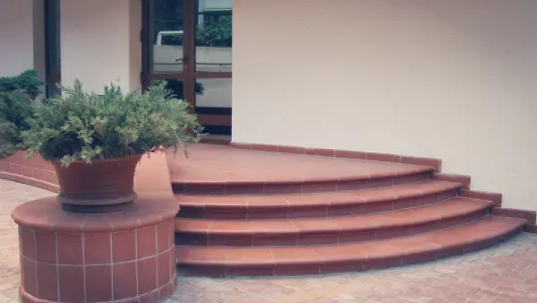 Choosing the Perfect Tiles for Porch and Stair Cladding