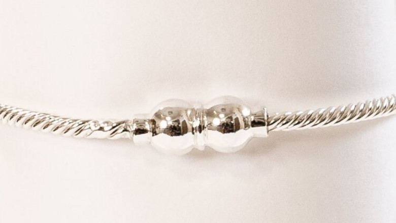 How to Choose the Perfect July Birthstone Earrings for Your Style