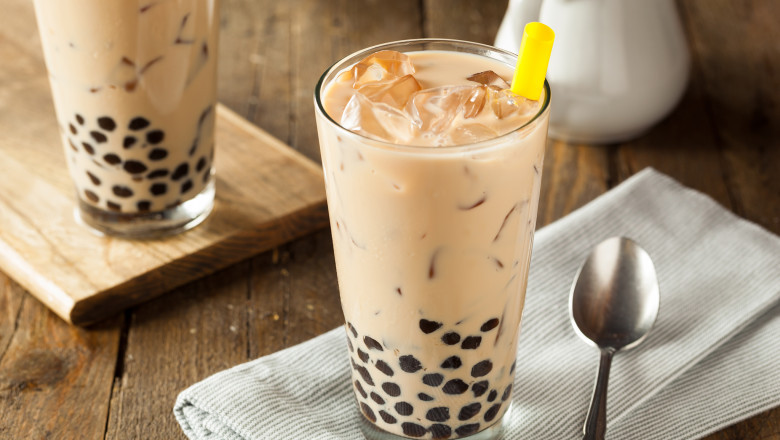 A Comprehensive Guide to Pearl Milk Tea: History, Varieties, and Popularity