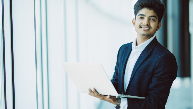 Find the Best MCom Colleges in Bangalore for Your Professional Career