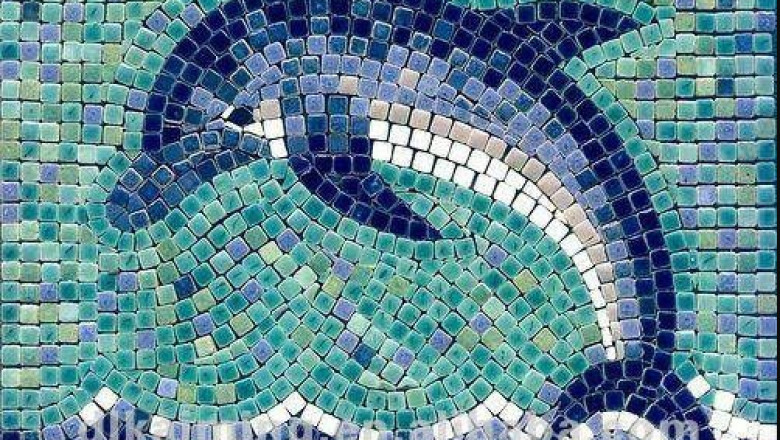 From Pixels to Portraits: The Evolution of Mosaic Photography