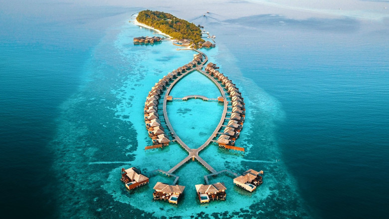 Sleeping with the sea - The Maldives Like You've Never Dreamed