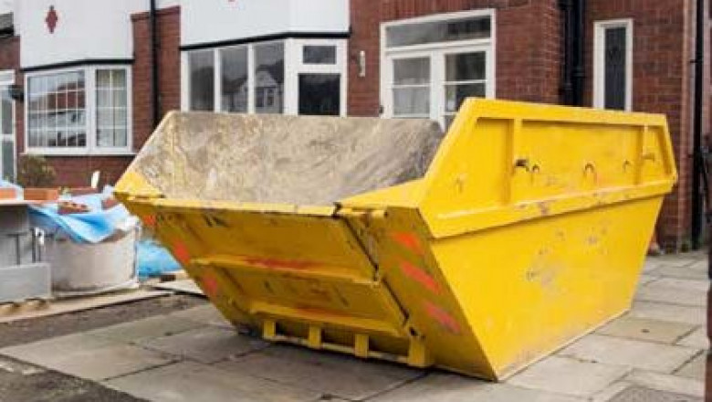 Top 10 Things You Can and Can’t Put in a Skip