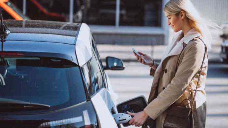 Electrifying the Ride: A Look at the EV Taxi Surge