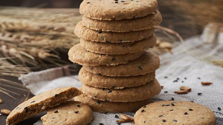 Biscuit Market Dynamics: Growing Popularity of Organic and Natural Ingredients Influences Product Development Strategies
