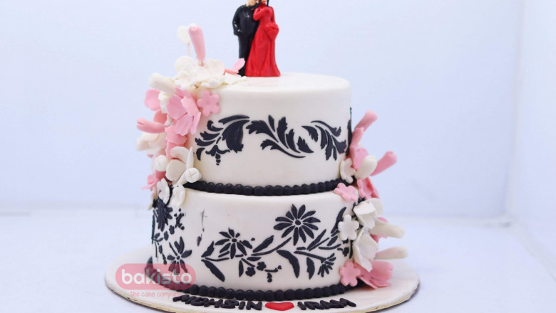 Top 5 Anniversary Cakes to Celebrate Your Special Day in Style