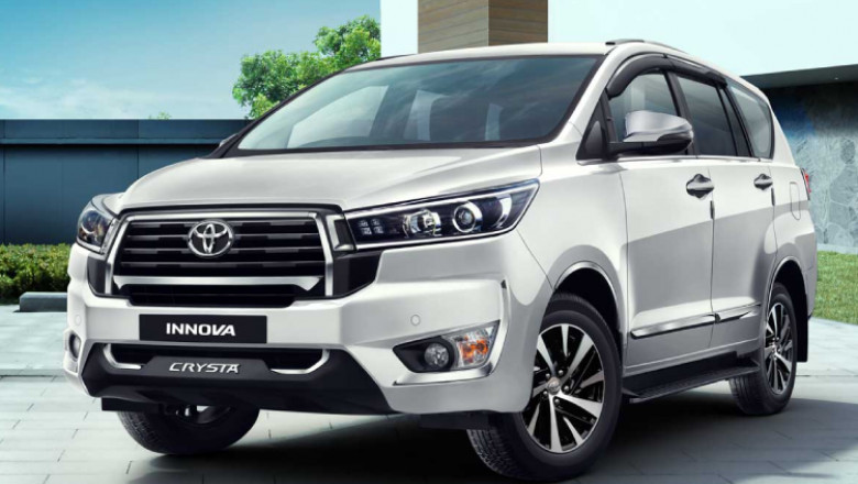 Innova Crysta Rental in Jaipur – Comfort, Luxury & Reliability for Every Trip