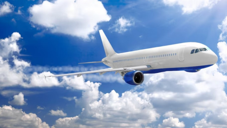 How do I talk to a United representative fast about a baggage issue?