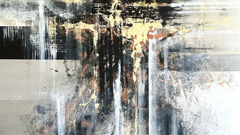 Why Are Decorators Replacing Flat Walls with Landscape Paintings?