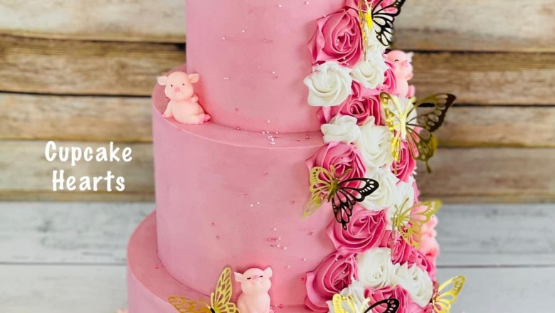 Cupcake Hearts: Get the Best Custom Cupcake Here