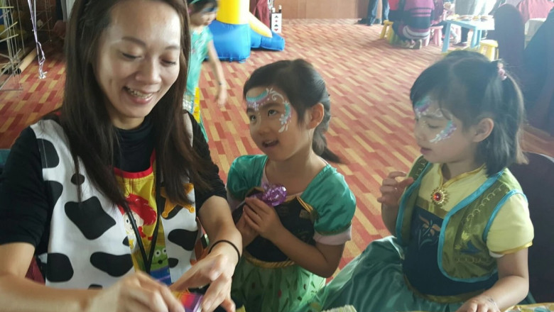 How to Remove Face Paint Safely and Easily