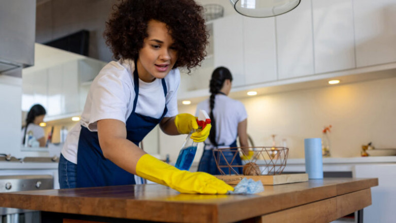 Top Reasons to Schedule a Deep Cleaning in Montreal This Season
