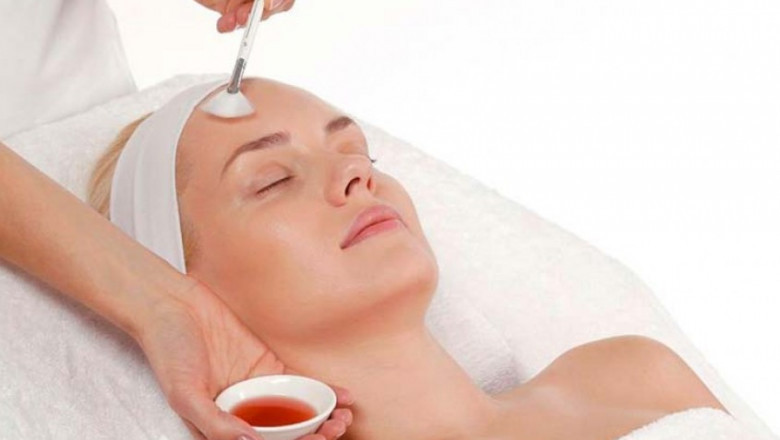 Brighten Dull Skin with Chemical Peel Treatments