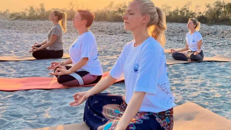 Senior Stretch: Gentle Yoga for Aging Gracefully