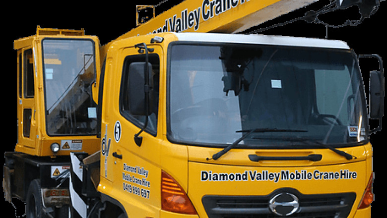 Efficient Pool Installations with Expert Crane Services