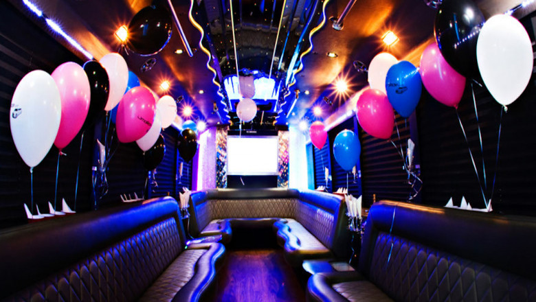Experience the Fun and Luxury When You Rent Limousine For Birthday Party