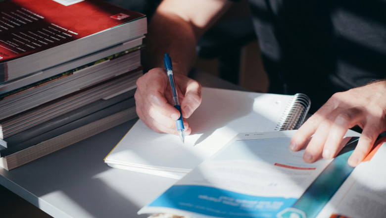 A Look Inside: What Students Experience at AP Institutes in Dubai