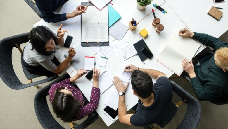 Professional Presence in Law and Language: Inspiring Legal Leadership
