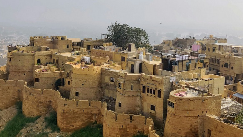 The Golden Splendor of Jaisalmer Fort: A Timeless Marvel in the Thar Desert