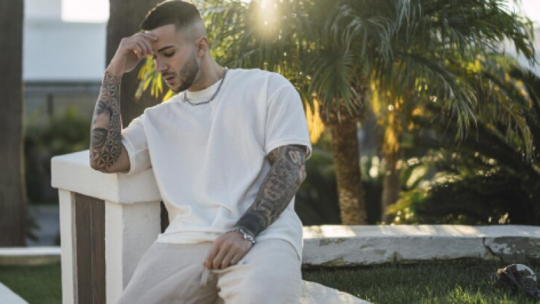 Best Mens Crew Neck T Shirts &amp; Oversized Tees for Everyday Comfort