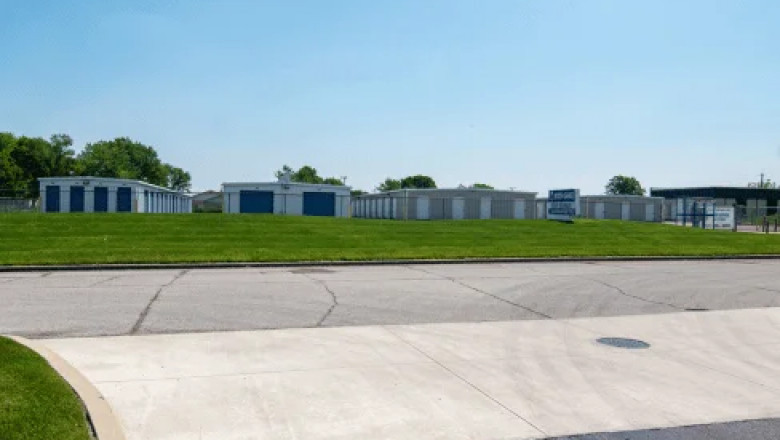 Make Your College Life Easier with Reliable Michigan Storage Units