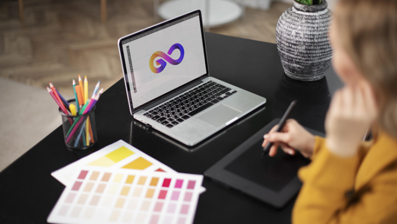 Why Do Bangalore Startups Need a Pro Design Agency to Stand Out?
